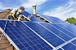 Zonnepanelen monteur_1